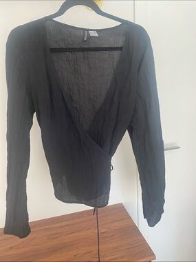H&M Black Crinkled Wrap Blouse - size L